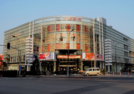 上海巴黎春天宝山店